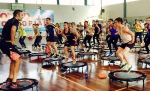 Scopri di più sull'articolo Quali sono i benefici dell’allenamento sul trampolino?